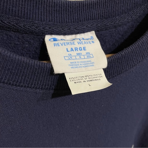 Champion Women's Reverse Weave Oversized Crewneck Sweater 

Size Large - Picture 5 of 5